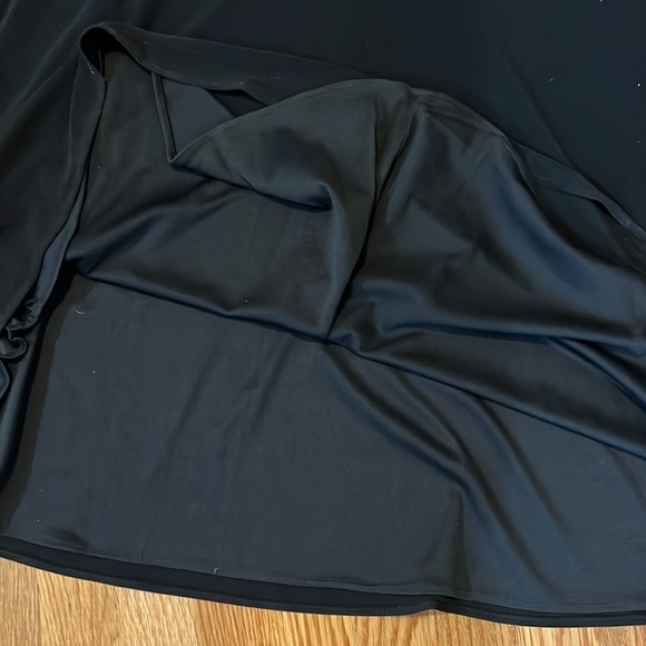 Mac Duggal Sheer Mesh Panel Sheer Detail Column Gown Size 8 NWT READ Defect. - Picture 16 of 17